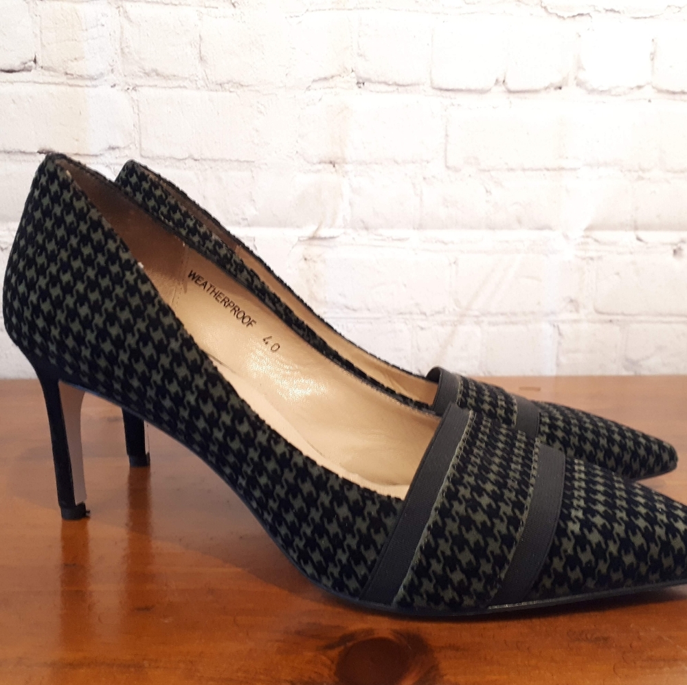 Ron White Weatherproof Pumps